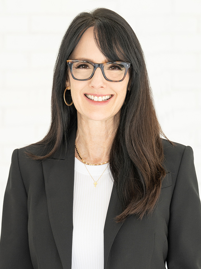 Photo of Tracy Marshall
